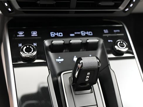 Certified 2024 Porsche 911 Turbo AWD/4WD image 14