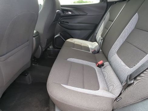 Used 2025 Chevrolet TrailBlazer LT AWD/4WD image 21