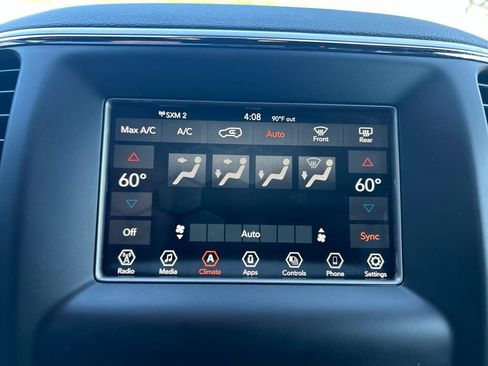 Used 2021 Jeep Grand Cherokee Laredo AWD/4WD image 24