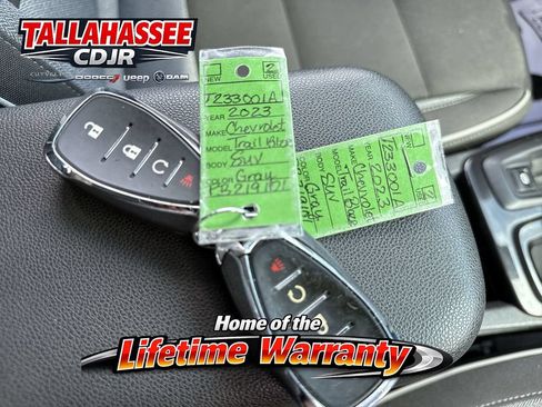 Used 2023 Chevrolet TrailBlazer LT FWD image 28