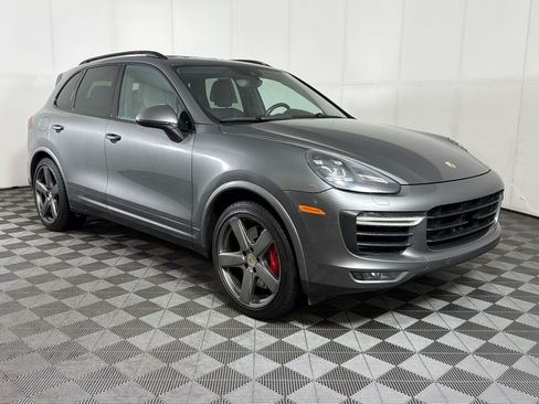 Used 2016 Porsche Cayenne Turbo AWD/4WD image 7