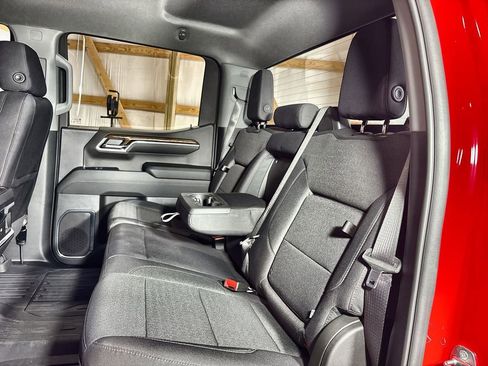 Used 2024 GMC Sierra 1500 Elevation image 25