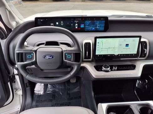 Certified 2025 Ford Expedition Max Active image 15