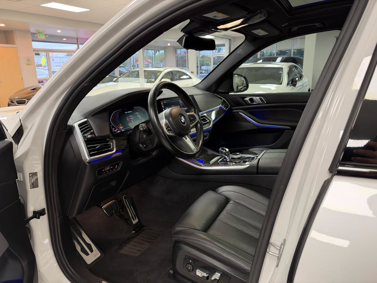 Used 2023 BMW X5 M50i w/ Executive Package AWD/4WD image 9