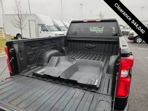 Used 2024 Chevrolet Silverado 1500 RST image 32