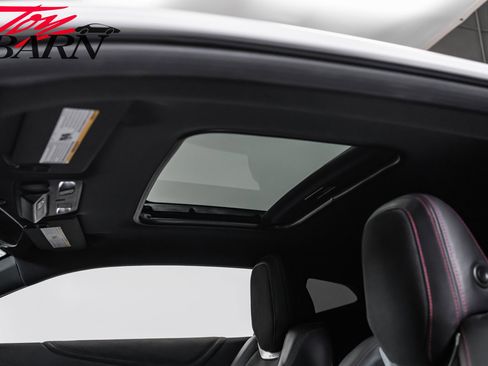 Used 2020 Chevrolet Camaro ZL1 RWD image 28