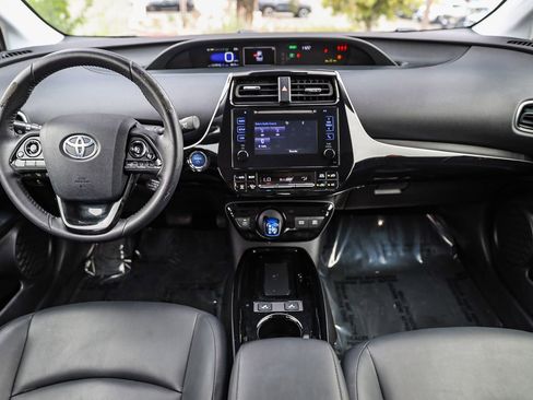 Used 2019 Toyota Prius XLE AWD/4WD image 12