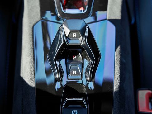 Used 2023 Lamborghini Huracan Tecnica image 55