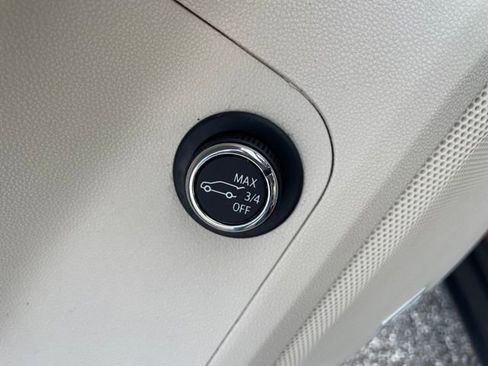 Used 2023 GMC Acadia Denali w/ Denali Ultimate Package image 11