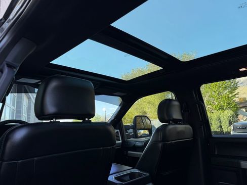 Used 2016 Ford F150 Lariat w/ Equipment Group 502A Luxury AWD/4WD image 31