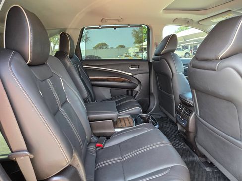 Used 2018 Acura MDX SH-AWD w/ Advance Package image 25