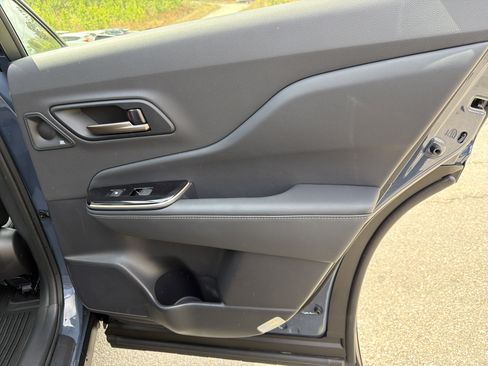 Used 2025 Toyota Crown Signia image 16