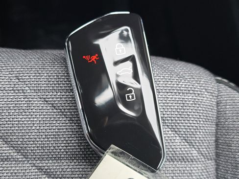 New 2026 Volkswagen Tiguan S image 27