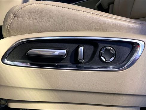 Used 2020 Acura MDX SH-AWD image 38