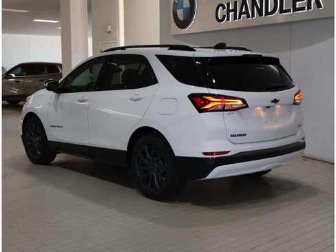 Used 2023 Chevrolet Equinox RS FWD image 5