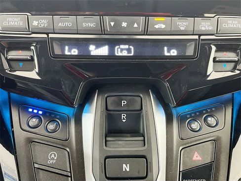 Used 2023 Honda Odyssey Elite image 16