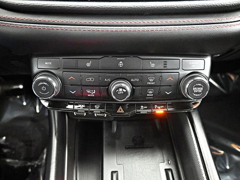 Used 2021 Dodge Durango R/T image 17