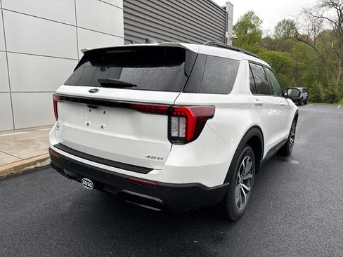 New 2026 Ford Explorer ST-Line image 17