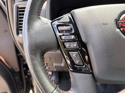 Used 2024 Nissan Frontier Pro-X RWD image 21