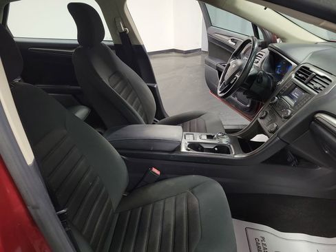 Used 2017 Ford Fusion S w/ Equipment Group 101A image 22