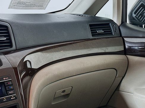 Used 2017 Nissan Quest SV FWD image 22