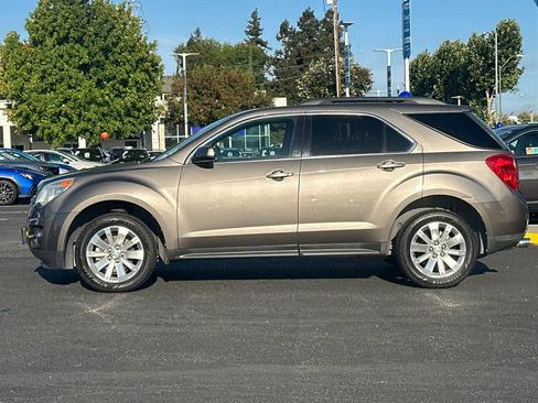 Used 2010 Chevrolet Equinox LT w/ Cargo Management Package FWD image 2
