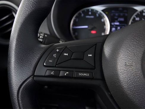 Used 2024 Nissan Kicks S image 15