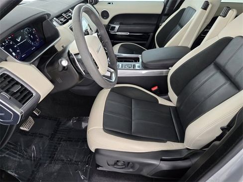 Used 2022 Land Rover Range Rover Sport HST image 10