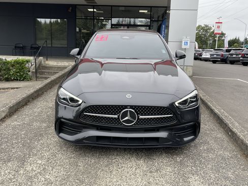 Used 2022 Mercedes-Benz C 300 4MATIC Sedan image 2