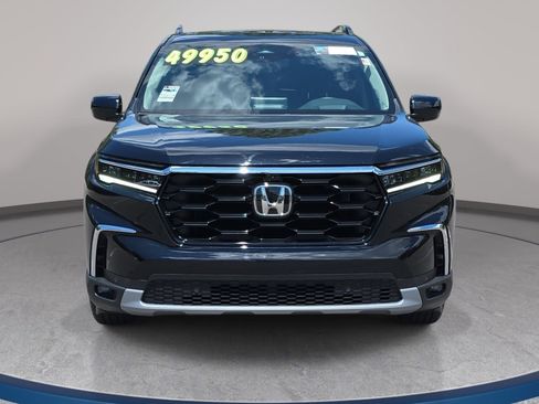 Certified 2025 Honda Pilot Elite image 3