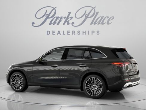Used 2026 Mercedes-Benz GLC 300 4MATIC image 12