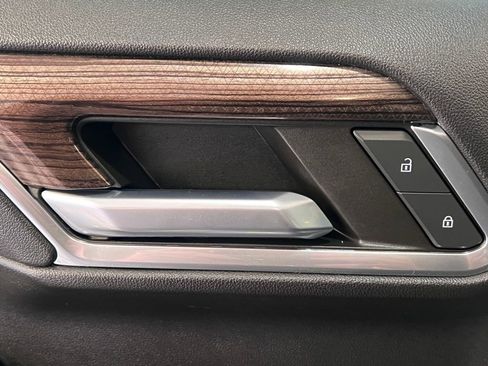 Used 2022 Chevrolet Silverado 1500 RST w/ Z71 Off-Road Package image 34