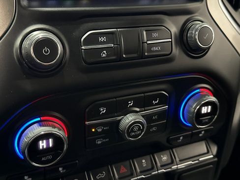 Used 2021 Chevrolet Silverado 1500 RST w/ Bed Protection Package image 38