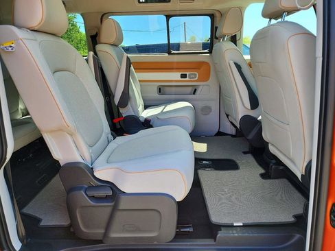 Used 2025 Volkswagen ID. Buzz 1st Edition AWD/4WD image 9