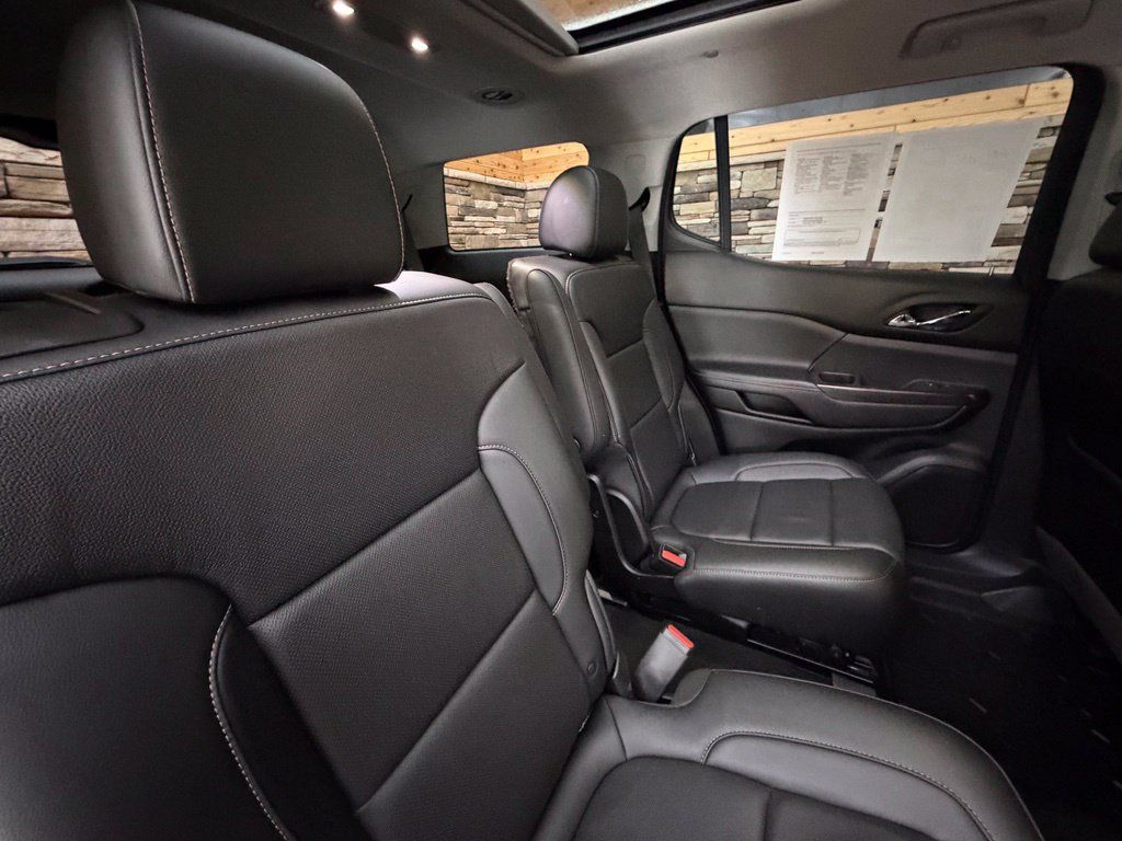 Used 2021 GMC Acadia SLT AWD/4WD image 51