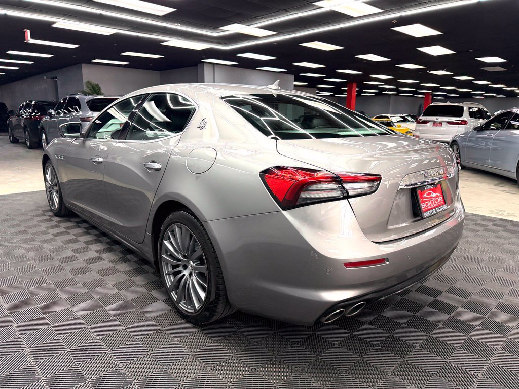 Used 2021 Maserati Ghibli RWD image 11