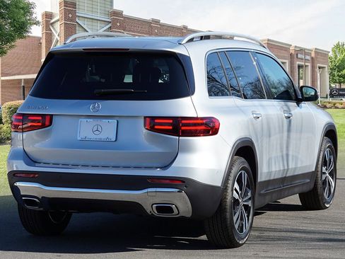 New 2026 Mercedes-Benz GLB 250 image 6