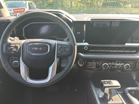 New 2026 GMC Sierra 1500 SLT w/ SLT Premium Package AWD/4WD image 13