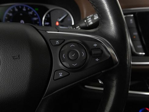 Used 2020 Buick Enclave Avenir w/ Avenir Technology Package image 29