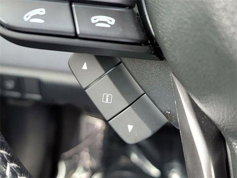 Used 2022 Subaru Outback Premium image 21