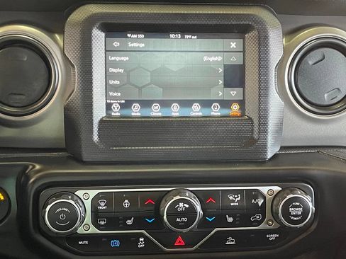Used 2023 Jeep Wrangler Unlimited w/ Cold Weather Group AWD/4WD image 25