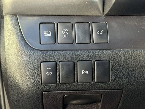 Used 2018 Toyota Highlander Limited image 17