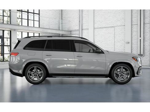 New 2026 Mercedes-Benz GLS 450 4MATIC image 44
