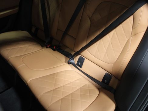 Used 2023 BMW X6 M50i w/ Parking Assistance Package image 15