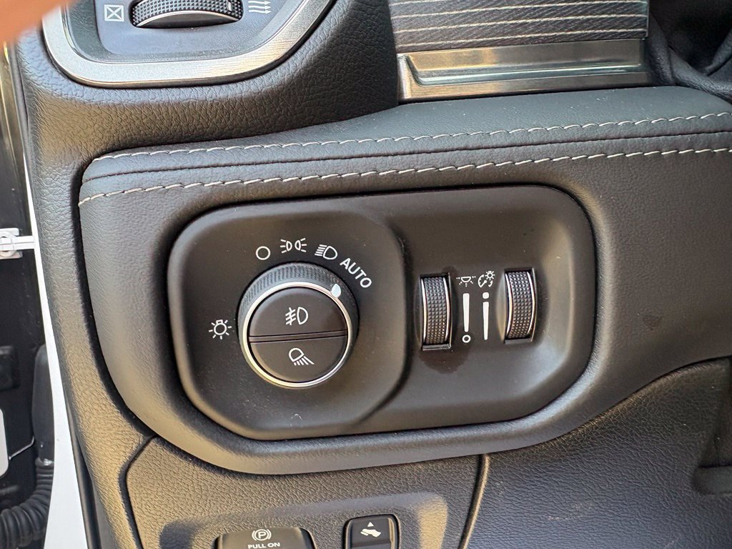 Used 2021 RAM 1500 Limited w/ Night Edition AWD/4WD image 15