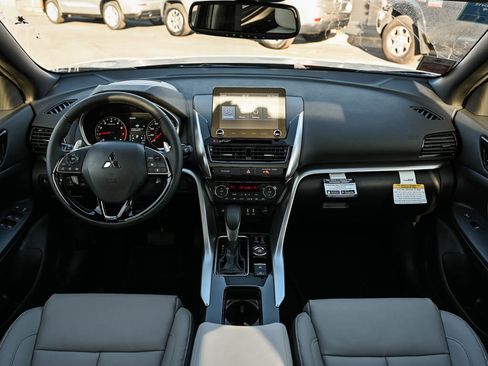 New 2026 Mitsubishi Eclipse Cross SEL image 13