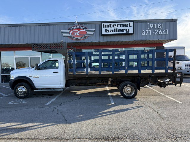 Used 2017 RAM 5500 Tradesman w/ Payload Upgrade Package AWD/4WD image 5