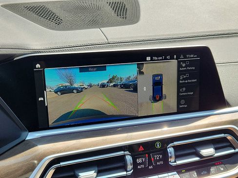 Used 2023 BMW X6 xDrive40i w/ M Sport Package image 17