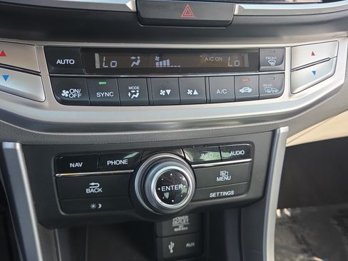 Used 2015 Honda Accord EX-L image 29