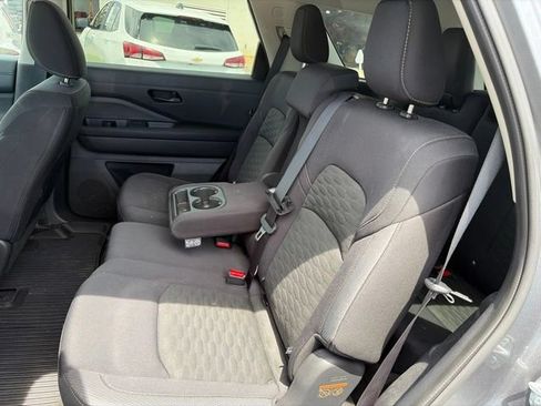 Used 2024 Nissan Pathfinder SV w/ Black Appearance Package FWD image 25